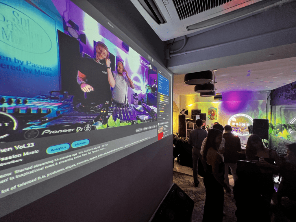Sol-Passion-Music-Performance-Area-1024x768